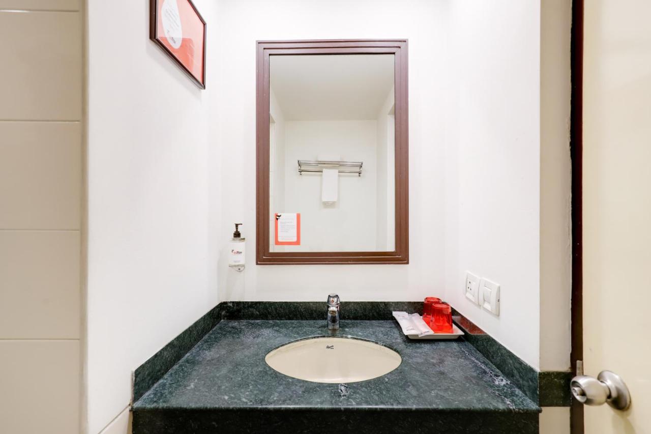 Red Fox By Lemon Tree Hotels, East Delhi Exterior photo