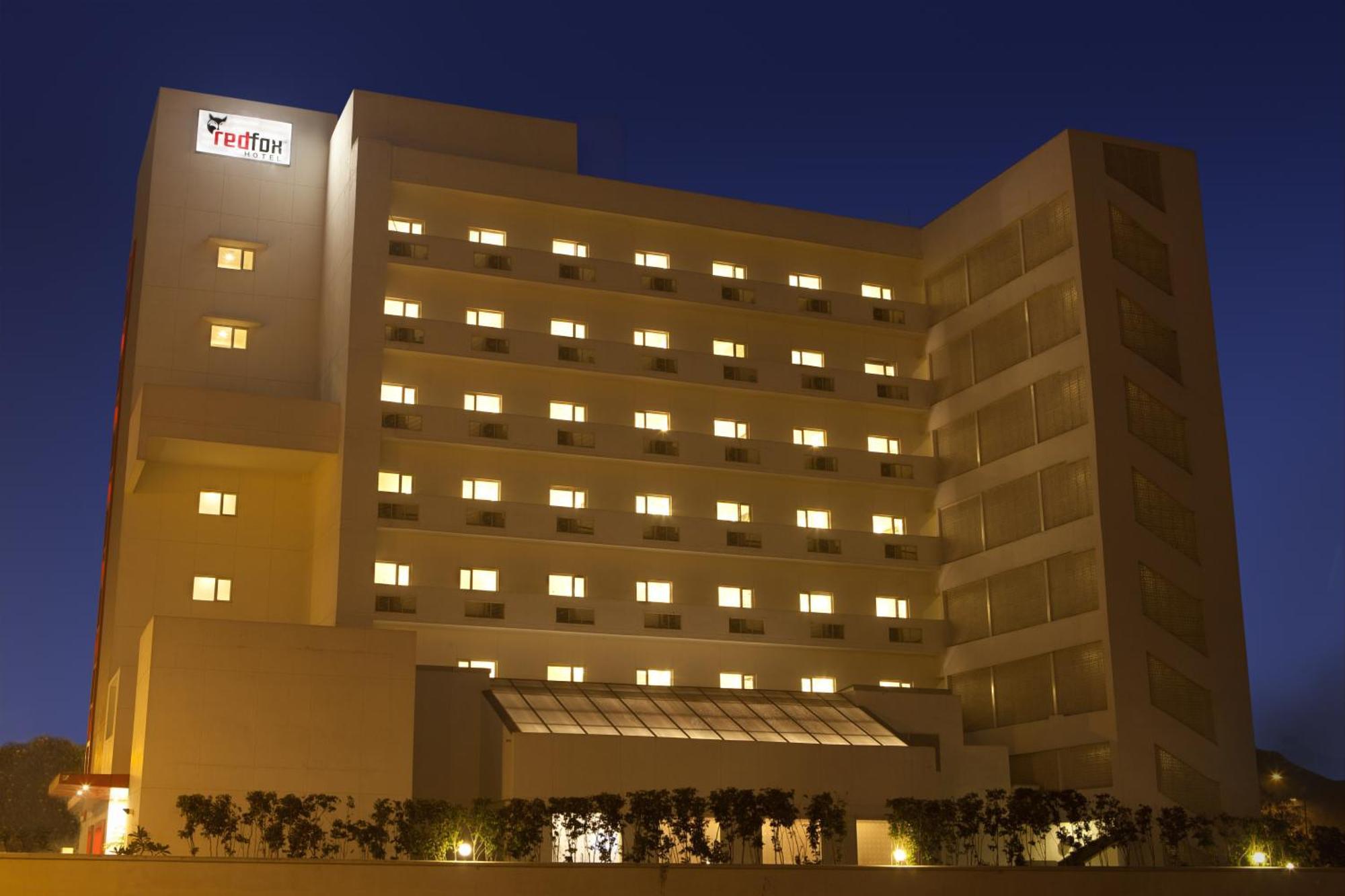Red Fox By Lemon Tree Hotels, East Delhi Exterior photo